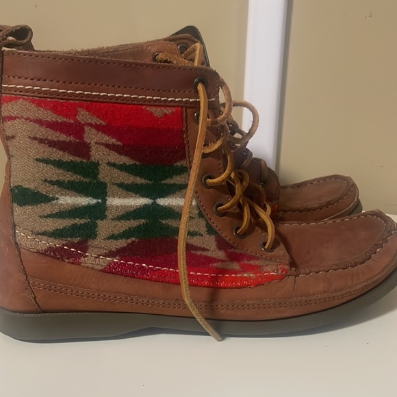 Samosa Brown Pendleton Wool Southwest Print Lace-Up Boots - Picture 4 of 4